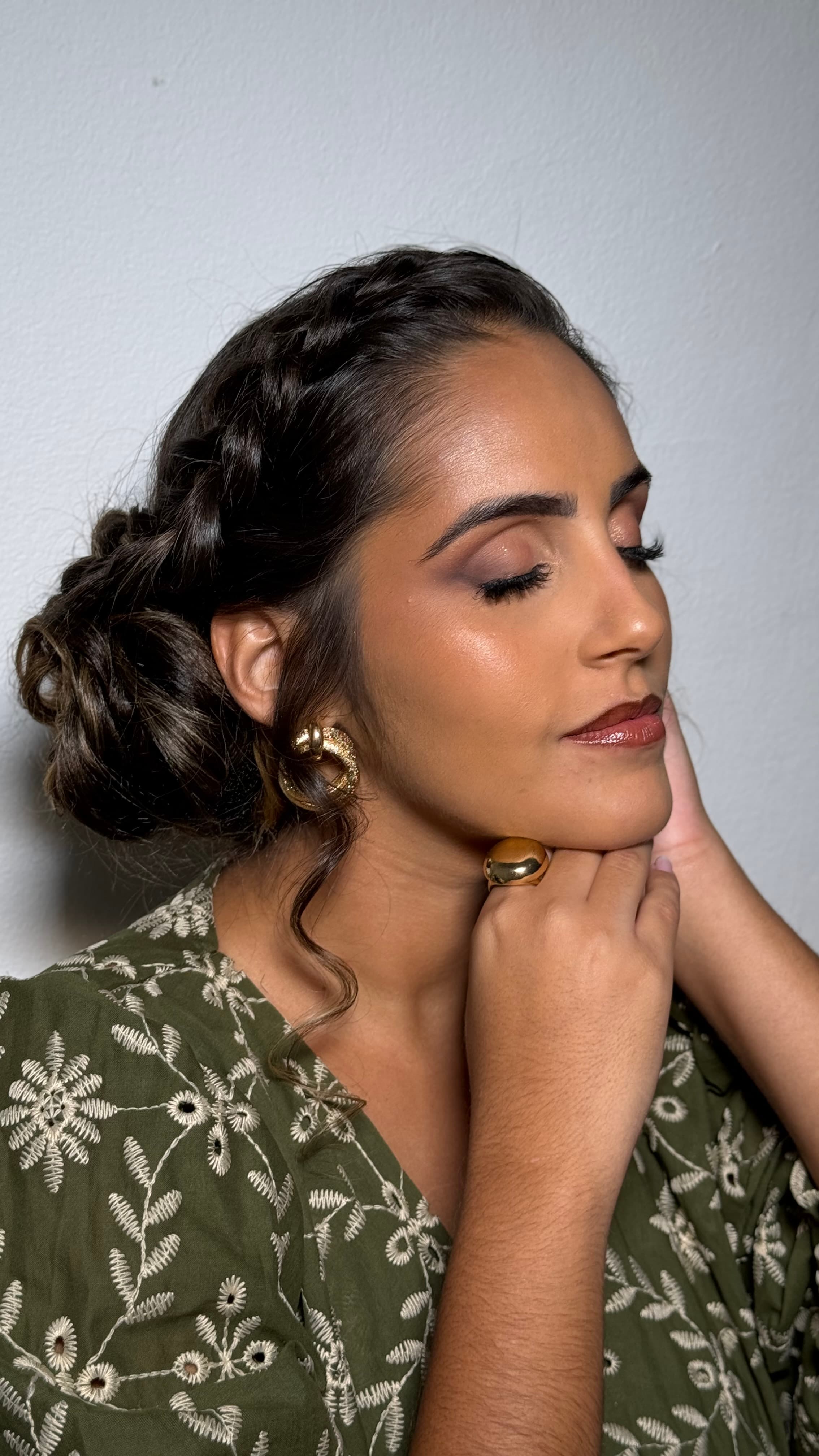 Tais de Freitas - Maquiadora e Penteadista. 