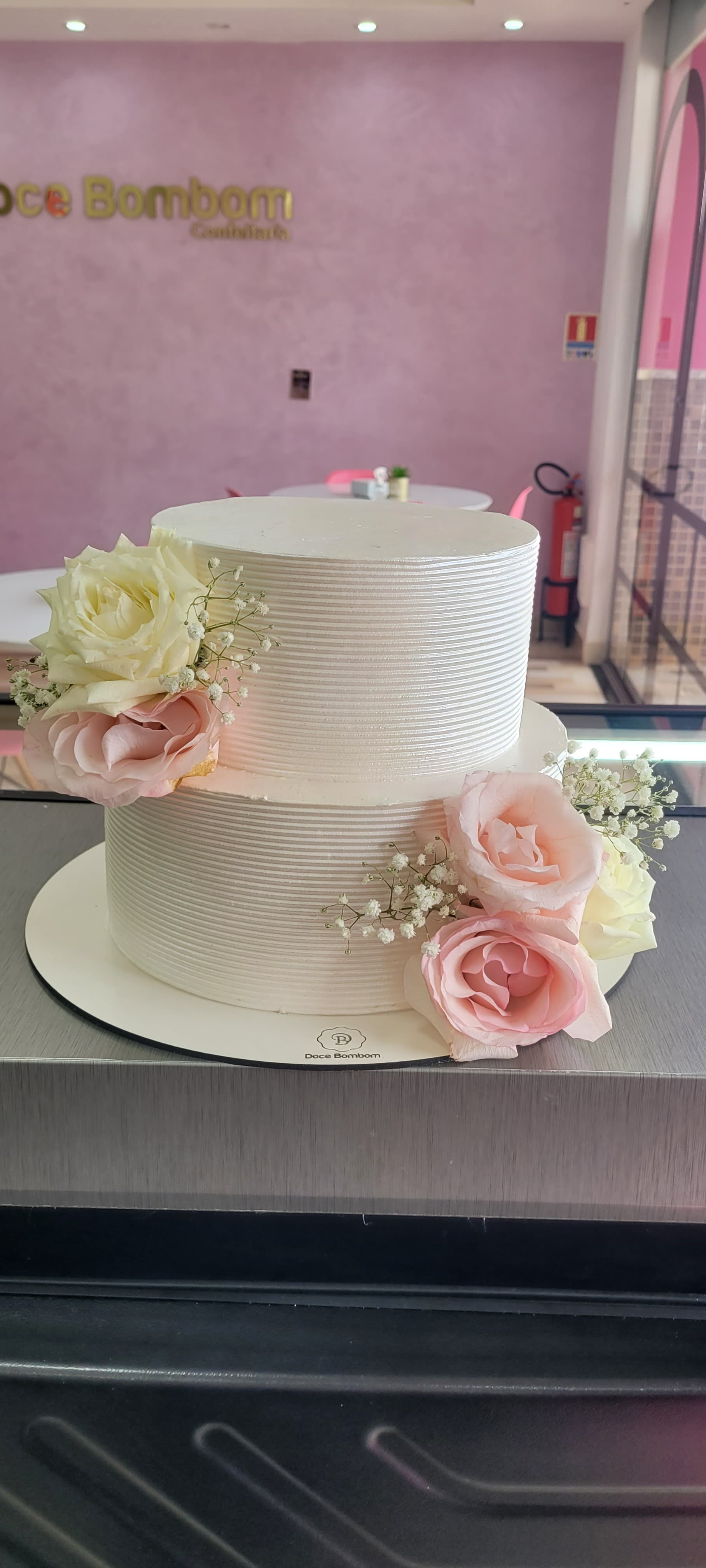 Doce Bombom Confeitaria